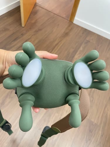 Neck & Shoulder Shiatsu Massager with Heat – Bionic Hand Deep-Kneading Muscle Comfort Tool